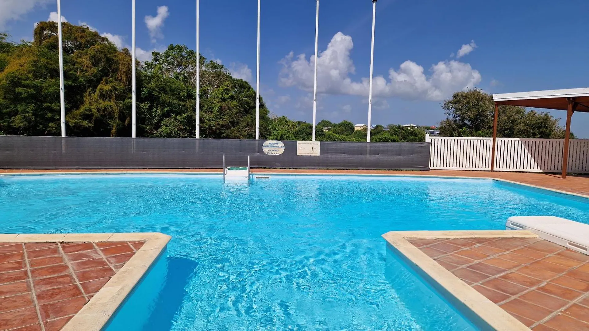Apartment Charmant Duplex Avec Vue Mer Et Piscine - Le Goyave Le Gosier