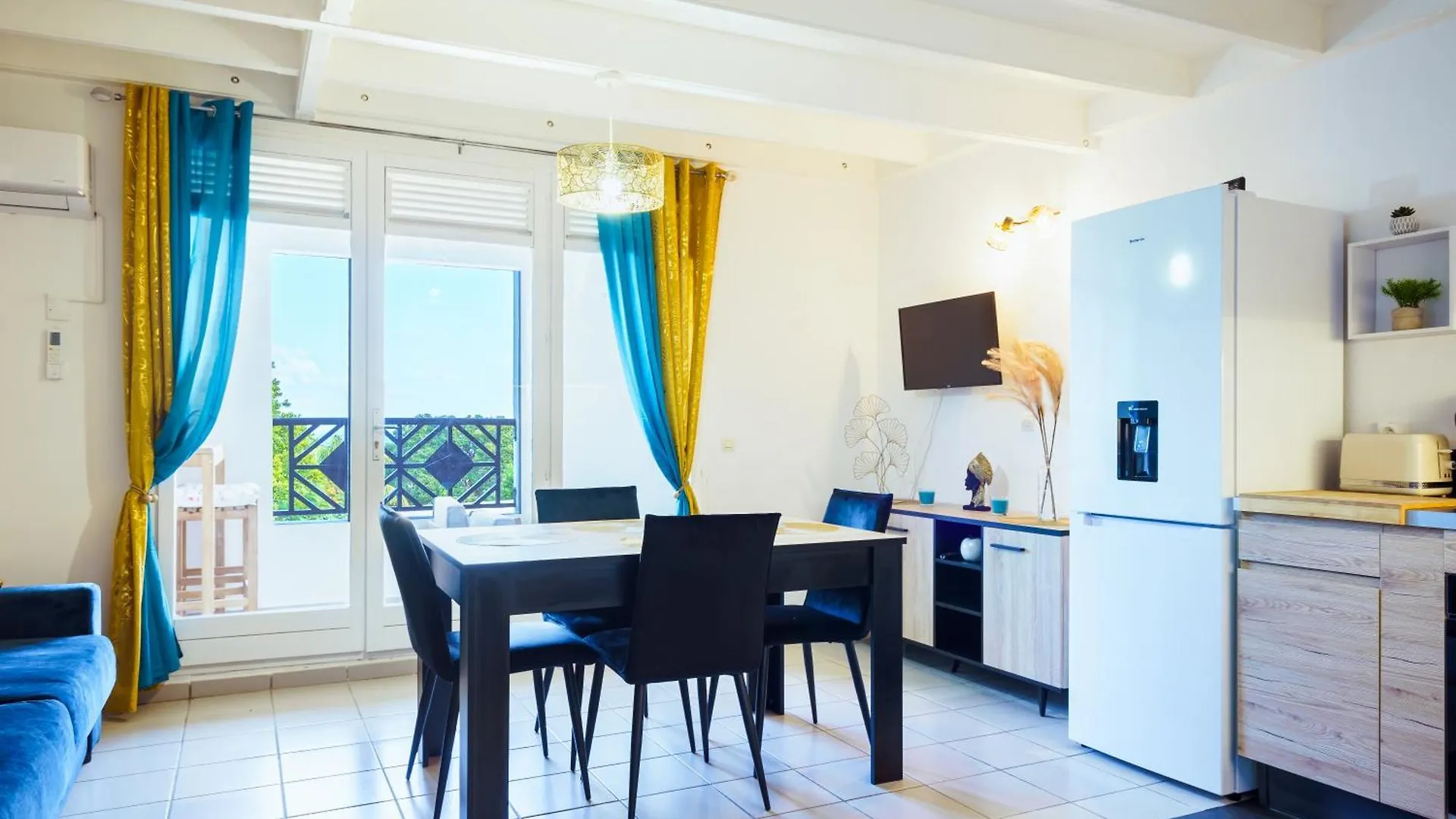 Apartment Charmant Duplex Avec Vue Mer Et Piscine - Le Goyave Le Gosier